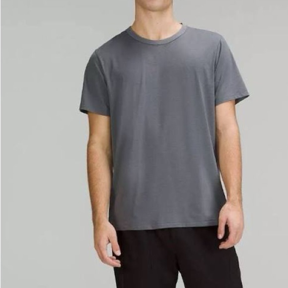 Lululemon Fundamental T-Shirt Anchor. Size Large